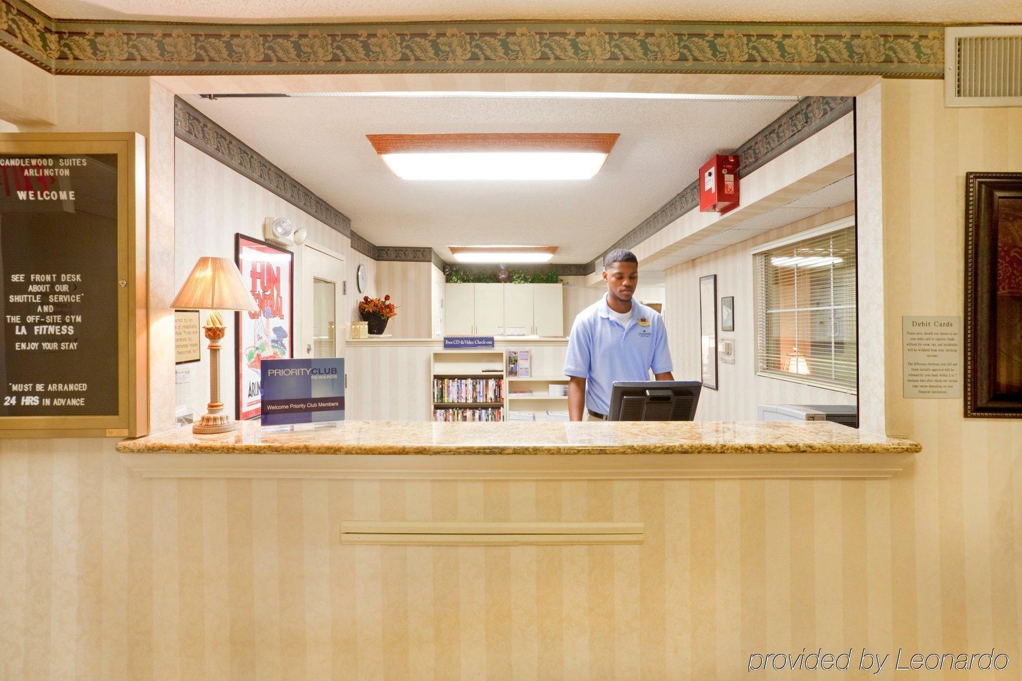 โซเนสตา ซิมพลี สวีท อาร์ลิงตัน Hotel ภายนอก รูปภาพ